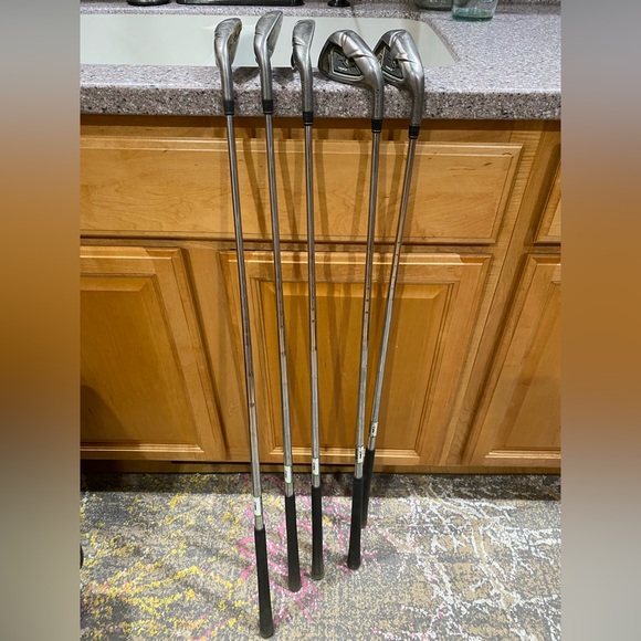 TaylorMade Other - TaylorMade RBZ Irons, Right Handed, GUC